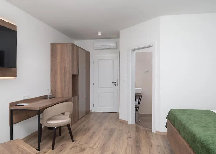 فندق مبيت وإفطار Perla