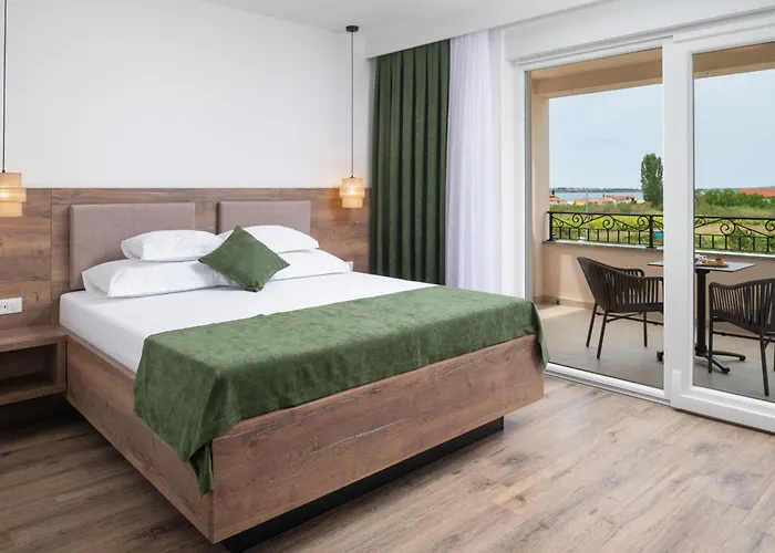 فندق مبيت وإفطار Perla