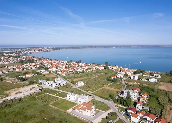 Perla krevet i doručak 3*