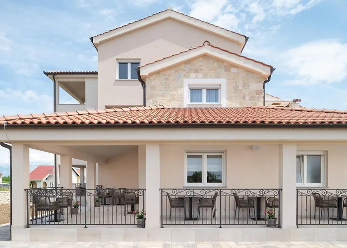 Perla فندق مبيت وإفطار