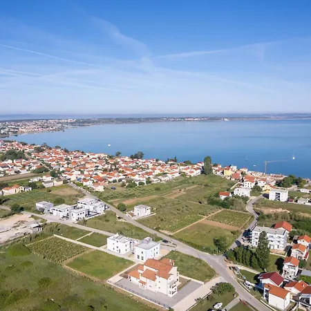 Perla ベッド・アンド・ブレックファスト 3*